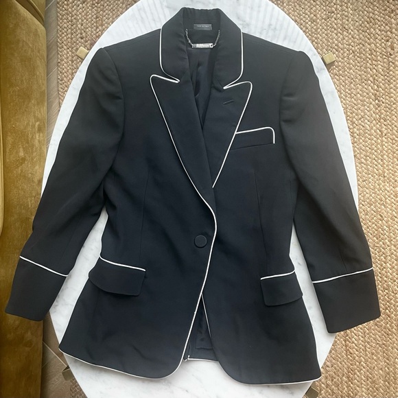 Alexander McQueen Jackets & Blazers - Alexander McQueen 2017 Blazer blk w white piping, single button, Sz38, EUC